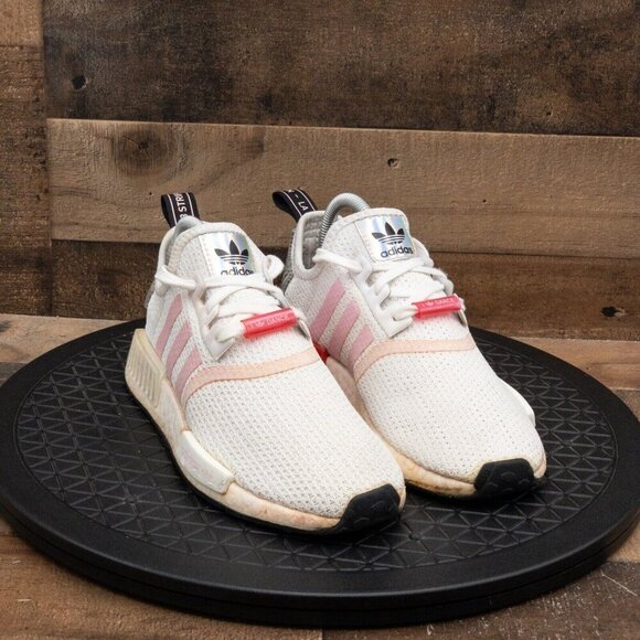 ADIDAS NMD R1 I LOVE DANCE WOMENS ATHLETIC SHOES RUNNING GYM WHITE PINK SIZE 7.5 - Picture 3 of 9